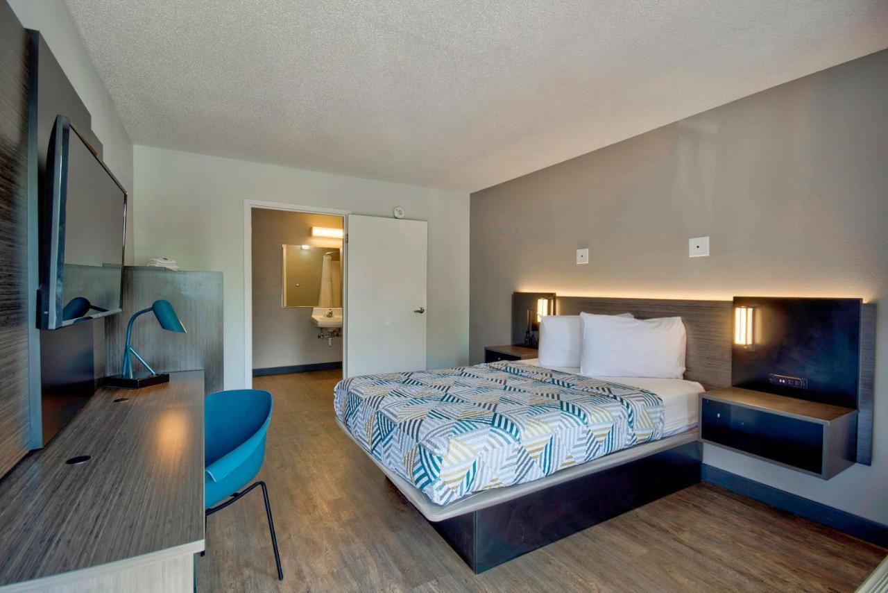 Motel 6-Warren, Mi - Detroit East Zewnętrze zdjęcie